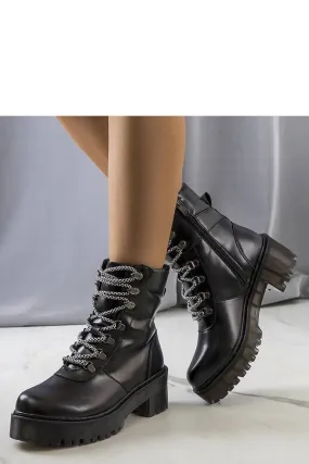 Decorative lacing ankle boots