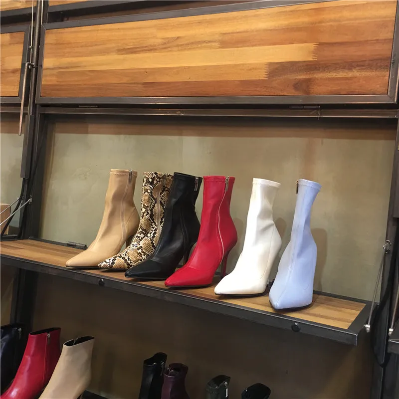 LUXE SEVEN DESIGN HEELED BOOTS WITH POINT TOE