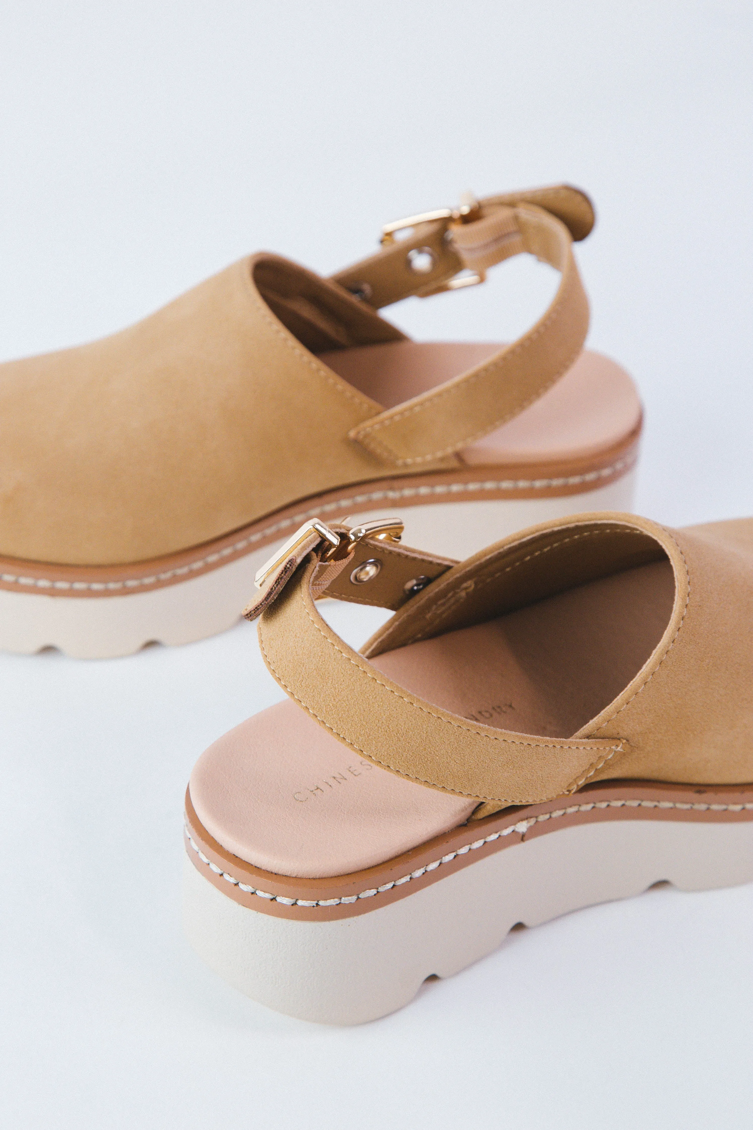 Mojo Suede Clog, Camel | Chinese Laundry