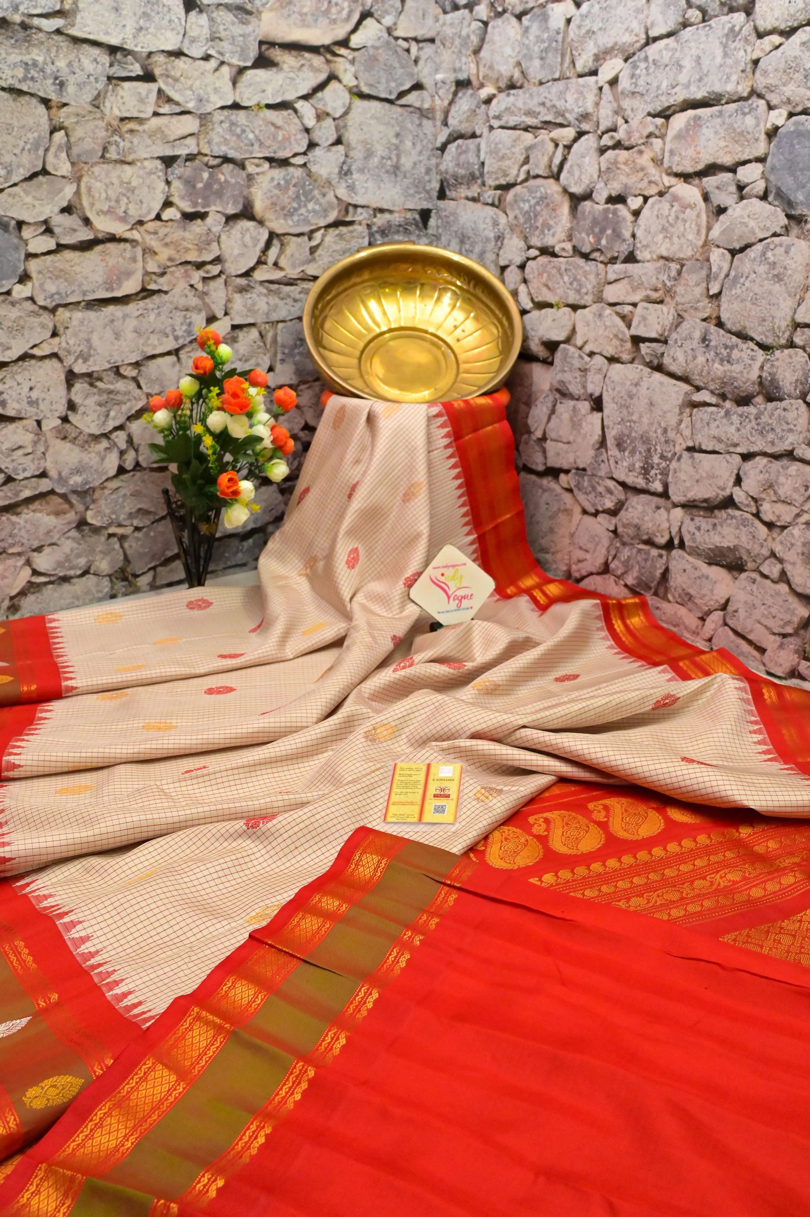 Offwhite and Red Color Gadwal Silk Saree with Small Graph Checks and Buti Work